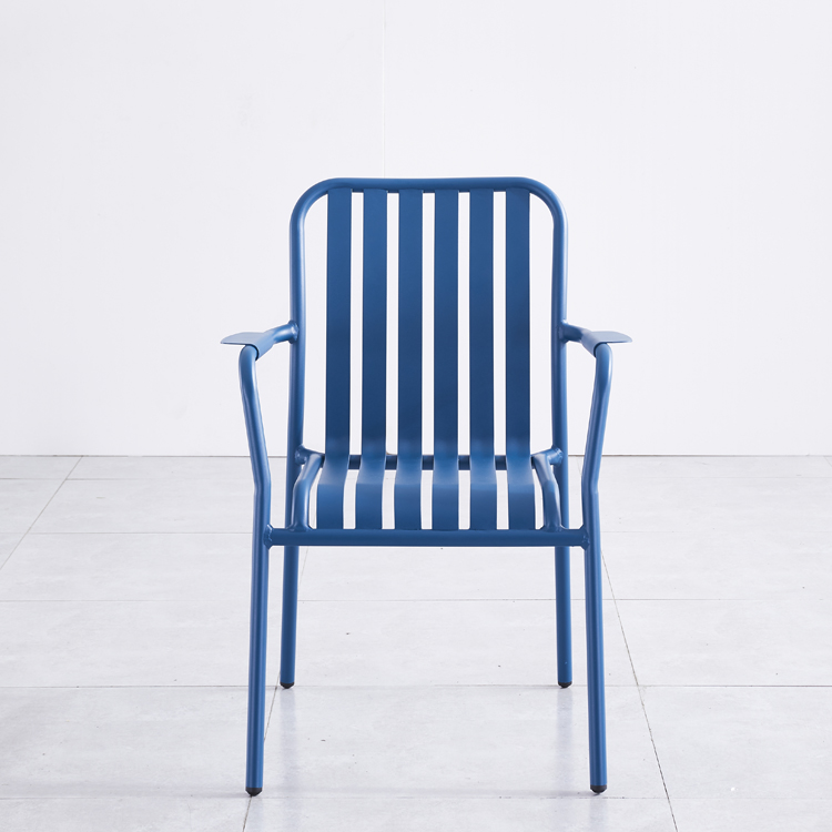 Foshan Novo Design Moderno Marca Bistrô Jantar Jardim Ao Ar Livre Restaurante Pátio Metal Alumínio Cadeiras Empilháveis ​​Mesa Móveis