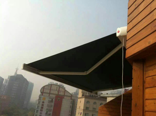 Jardim ao ar livre Pátio Garagem Metal Alumínio Toldo elétrico vertical retrátil à prova d'água
