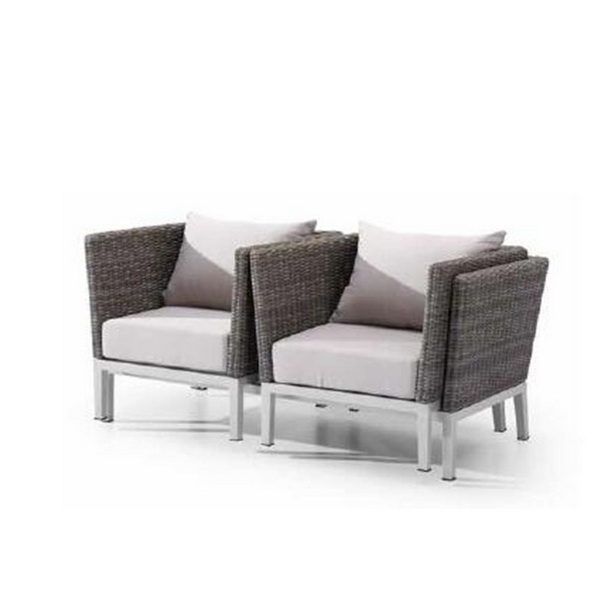 Sofá externo feito de rattan natural e imitação de rattan