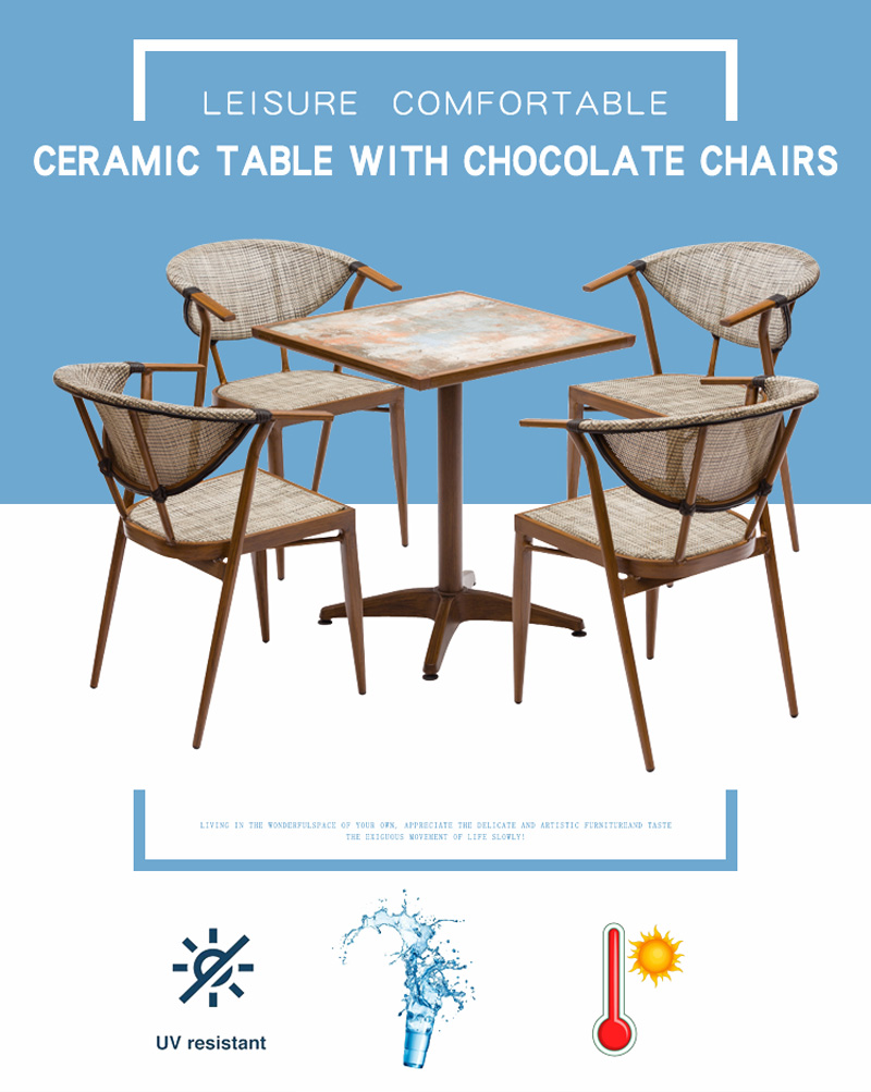 mesa e cadeiras ao ar livre