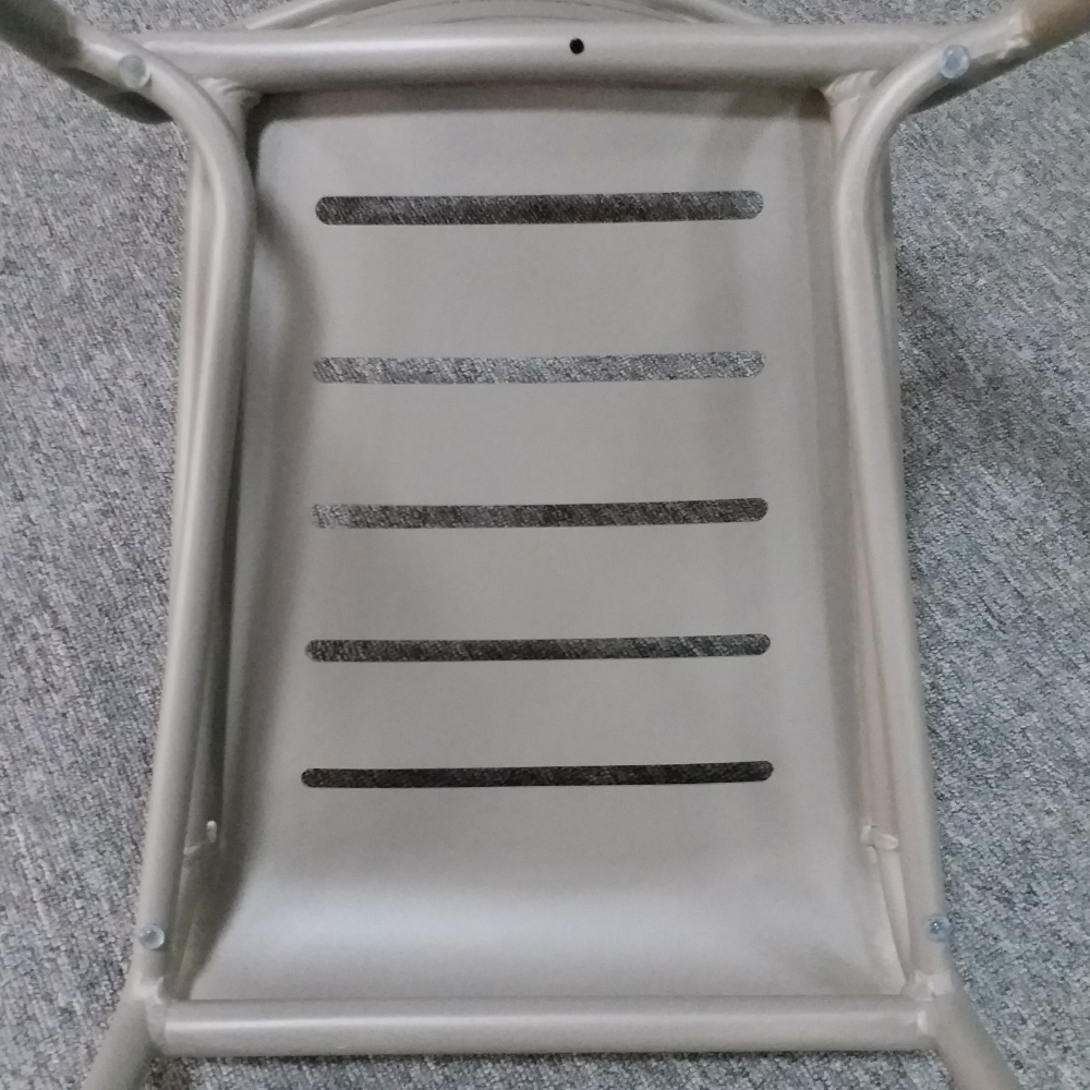 Mesa de jantar e cadeiras de alumínio do metal do pátio do jardim dos restaurantes ajustadas