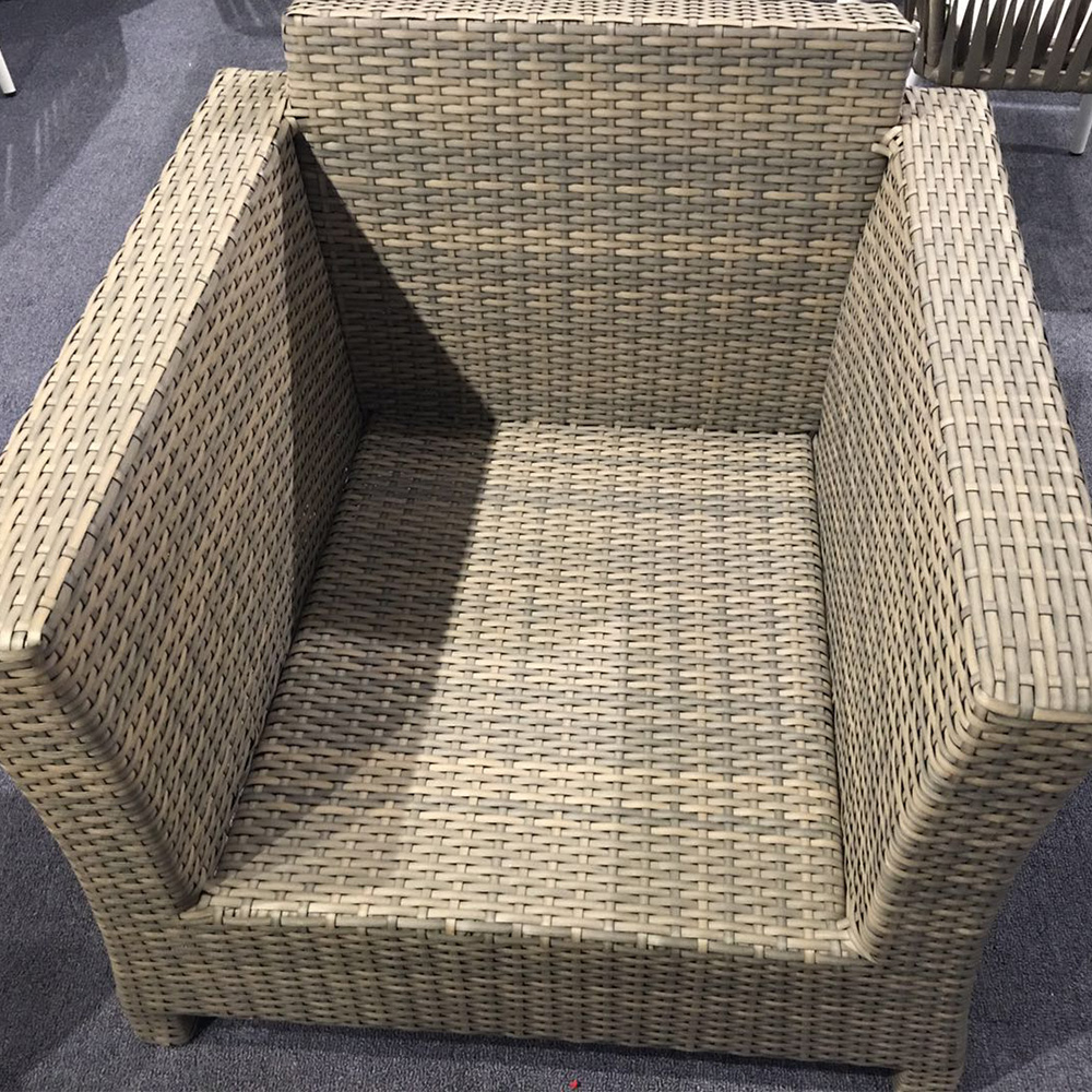 Conjunto de sofá de vime ao ar livre do pátio 2 lugares ao ar livre