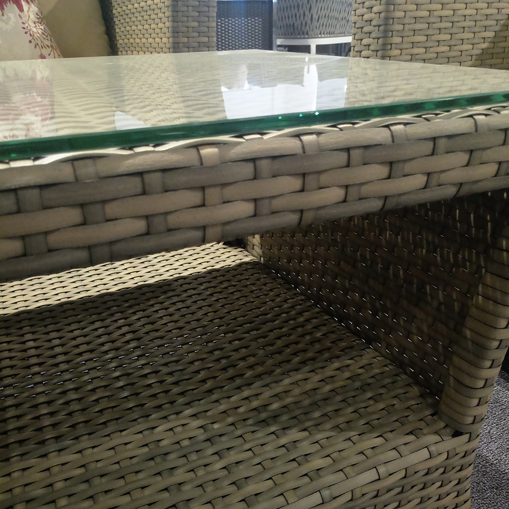 Conjunto de sofá de vime ao ar livre do pátio 2 lugares ao ar livre